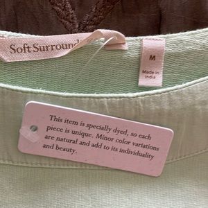 Green new soft surroundings top